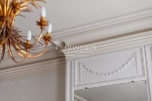 Bordeaux – Saint-Genès | Hôtel Particulier à Rénover avec Jardin de 550 m² et Piscine