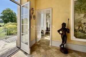 Superbe Domaine Rénové du XIXe Siècle au Cœur de la Sud Charente