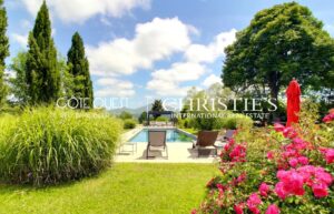 For sale Souraïde - Renovated character farmhouse with swimming pool