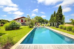 For sale Souraïde - Renovated character farmhouse with swimming pool