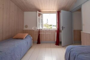 Maison familiale au coeur du village à deux pas de la mer