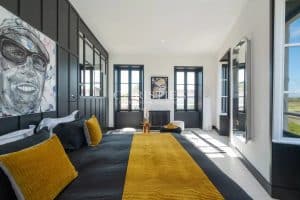 ILE DE RE- VILLA ET SON ANNEXE AVEC VUE PANORAMIQUE SUR LES MARAIS