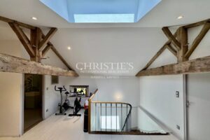 Élégant Manoir du XIXe Siècle alliant Charme Historique et Confort Moderne à proximité de Saint-Jean-d’Angély