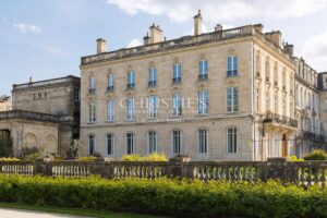 Jardin public - bien d'exception - adresse prestigieuse