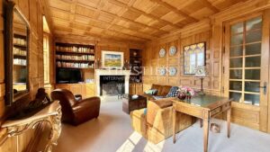 Elegant 18th-Century Manor House in the Heart of Beynac