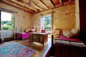 Elegant 18th-Century Manor House in the Heart of Beynac
