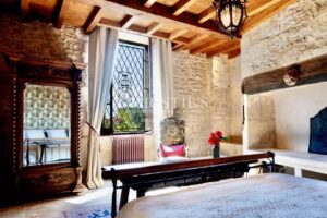 Elegant 18th-Century Manor House in the Heart of Beynac