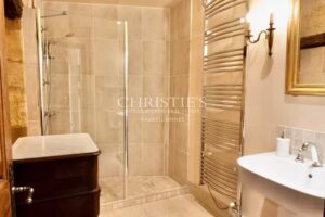 Elegant 18th-Century Manor House in the Heart of Beynac