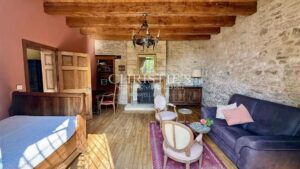 Elegant 18th-Century Manor House in the Heart of Beynac