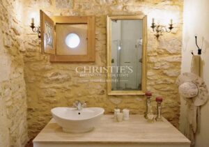 Elegant 18th-Century Manor House in the Heart of Beynac