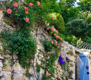Elegant 18th-Century Manor House in the Heart of Beynac