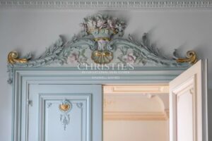 LIBOURNE: Treat yourself to the most beautiful house in the town centre