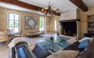 Superb 18th-Century Property on 5.8 Hectares Along the Banks of the Dordogne