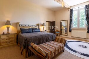 Superb 18th-Century Property on 5.8 Hectares Along the Banks of the Dordogne