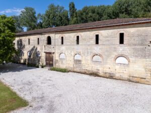 Superb 18th-Century Property on 5.8 Hectares Along the Banks of the Dordogne