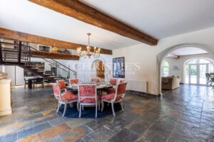 Superb 18th-Century Property on 5.8 Hectares Along the Banks of the Dordogne