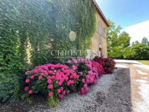 Exceptional 18th-Century Property on 5.8 Hectares Along the Banks of the Dordogne