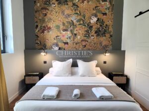 LA ROCHELLE VIEUX-PORT - MAISON DE CARACTERE A DEUX PAS DES COMMERCES