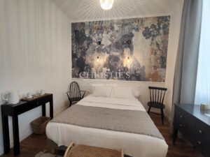 LA ROCHELLE VIEUX-PORT - MAISON DE CARACTERE A DEUX PAS DES COMMERCES