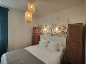 LA ROCHELLE VIEUX-PORT - MAISON DE CARACTERE A DEUX PAS DES COMMERCES