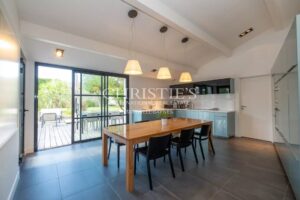 Une Villa exclusive, un trésor caché, l'âme de La Flotte en héritage