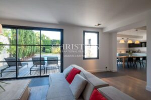 Une Villa exclusive, un trésor caché, l'âme de La Flotte en héritage