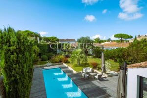 Une Villa exclusive, un trésor caché, l'âme de La Flotte en héritage