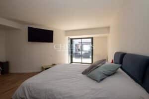 Lumineuse villa pavillonnaire et sa piscine à Croix-Chapeau