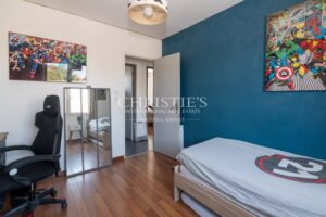 Lumineuse villa pavillonnaire et sa piscine à Croix-Chapeau