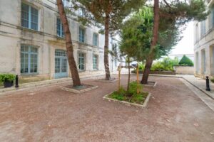 APPARTEMENT D'EXCEPTION DUPLEX RÉNOVÉ 70 m², AU PIED DE LA TOUR DE LA LANTERNE