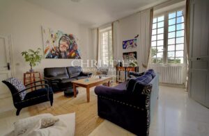 Maison familiale en pierre du XIXᵉ avec dépendances et jardin d’1 hectare