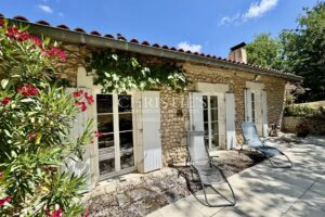 Elegant Renovated Farmhouse with Pool and Absolute Privacy in South Charente