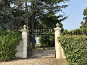 Elegant family-sized manageable 18th century Chateau - Entre-Deux-Mers