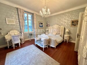 Elegant family-sized manageable 18th century Chateau - Entre-Deux-Mers