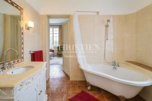 Elegant family-sized manageable 18th century Chateau - Entre-Deux-Mers