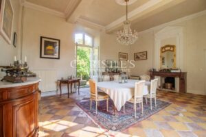 La Noble Chartreuse avec piscine et pigeonnier