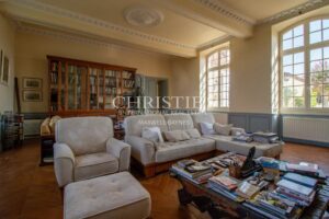 La Noble Chartreuse avec piscine et pigeonnier