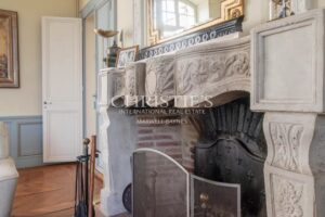 La Noble Chartreuse avec piscine et pigeonnier