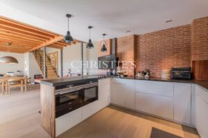 Loft d’exception au cœur de Bordeaux Bastide