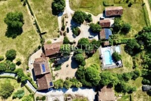 Exceptional estate near Aubeterre-sur-Dronne