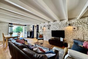Exceptional estate near Aubeterre-sur-Dronne