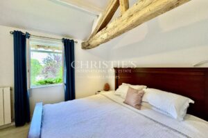 Exceptional estate near Aubeterre-sur-Dronne