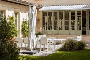 Cauderan - Elégante maison en pierre, piscine et jardin