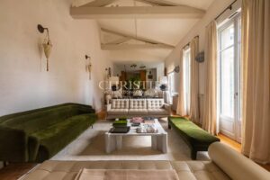 Cauderan - Elégante maison en pierre, piscine, jardin et stationnement