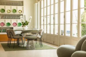 Cauderan - Elégante maison en pierre, piscine, jardin et stationnement