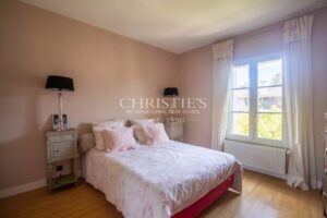 Cauderan - Elégante maison en pierre, piscine, jardin et stationnement