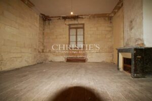 Magnifique château avec vignoble proche de Bordeaux.