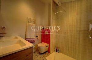 Maison en pierre rénovée avec piscine et studio à 15 min de Libourne