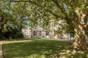 Romantic Country Château with Guesthouses and Space for Professional Activities