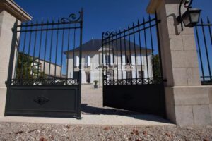 Superbe domaine viticole – Satellite de Saint-Émilion avec somptueux Château